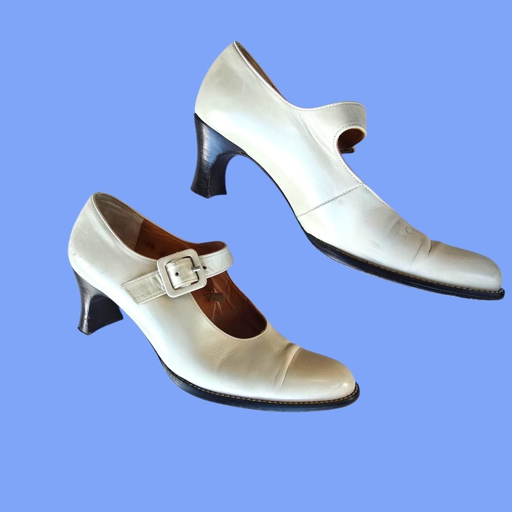 Vintage Robert Clergerie Paris Mary Jane Pumps Made in France White Leather 8.5 - Picture 4 of 16